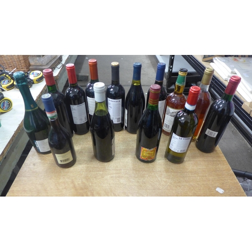 2057 - A box of approx. 13 mixed wines and alcohol