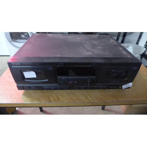 2124 - An Aiwa stereo cassette deck (AD-WX727)