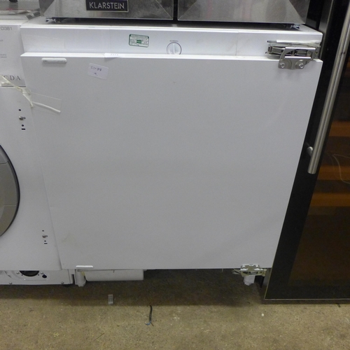 2151 - A 3 draw integrated freezer