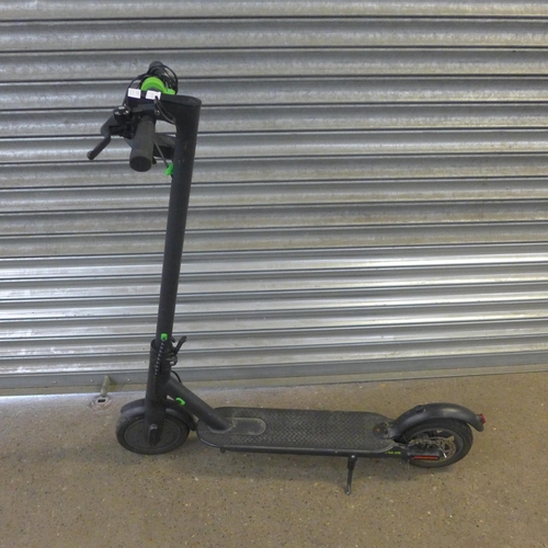 2174 - A Life 250 Arc electric scooter - Police repossession