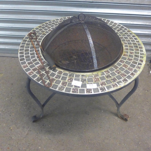 2178 - A garden fire pit