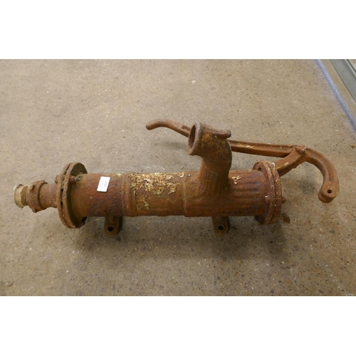 2196 - A vintage cast iron water pump