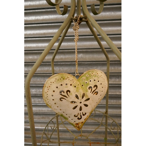 2197 - A plant stand, a heart garden decoration and solar powered garden light