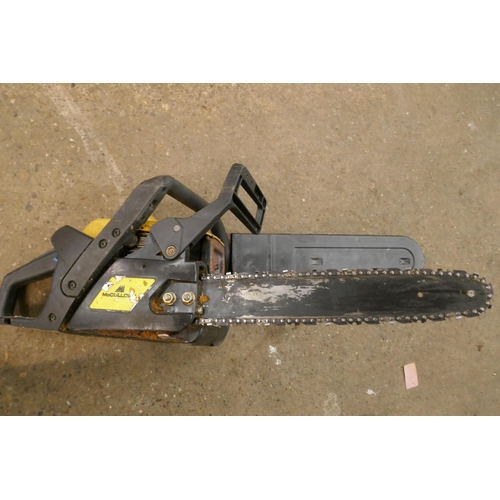 2207 - A McCulloch Mac 335 chainsaw