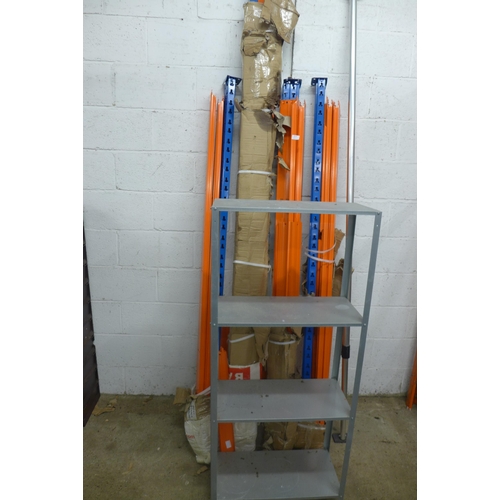 2239 - A Clarke heavy duty boltless racking (CS4600BO) and a 4-tier shelving unit