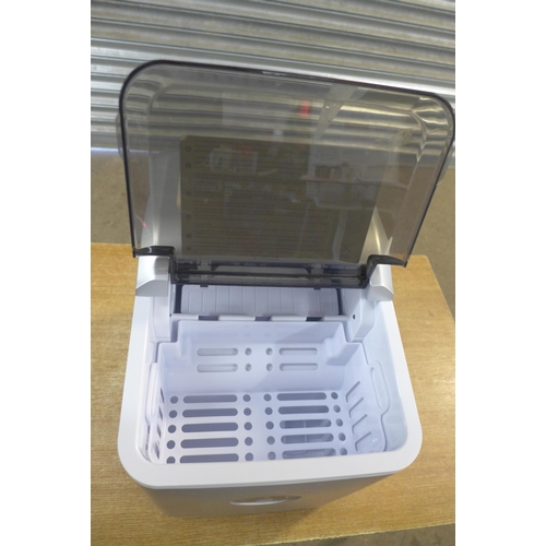 2257 - A North Clan ice maker (ICM1226)