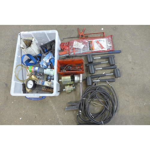 2273 - A quantity of assorted tool and parts from a service garage clearance including a CV joint puller ba... 