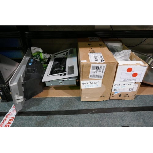 3404 - Four Cooker Hoods to Include: Zanussi, Bosch and Faber (Incomplete) (422-114,168,169) * This lot is ... 