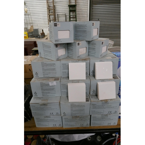 2303 - Approx. 45 boxes of Homebase ceramic tiles, each tile 10cm x 10cm