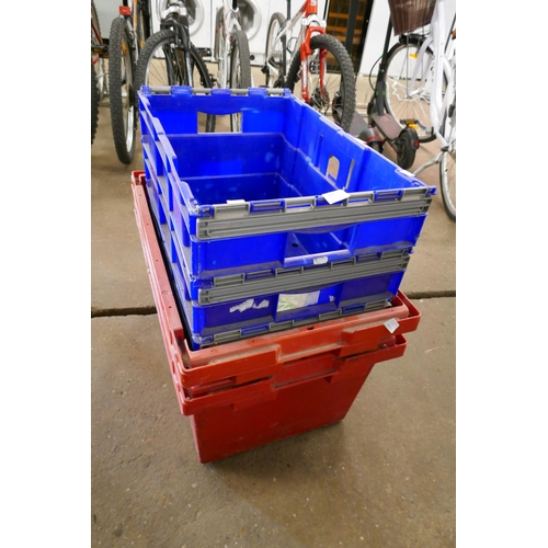 2309 - 5 Large stackable storage containers (3 and 2)