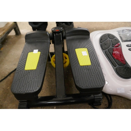 2323 - A Stepper exerciser and circulation booster