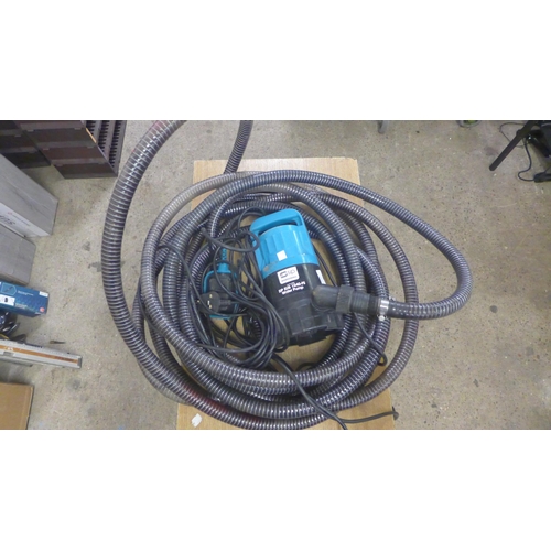 2338 - A Sip 10-40-FS puddle pump and hose