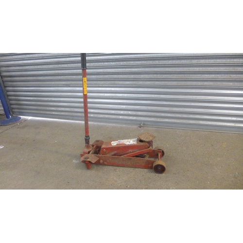 2344 - Garage items; car ramps, trolley jack, axle stands