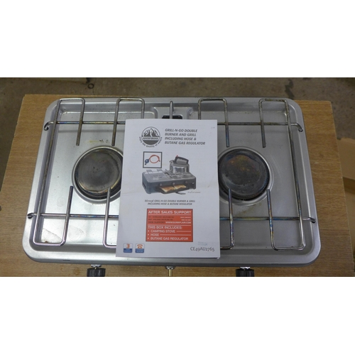 2345 - A twin ring camping stove and grill withi fold-out camp kitchen