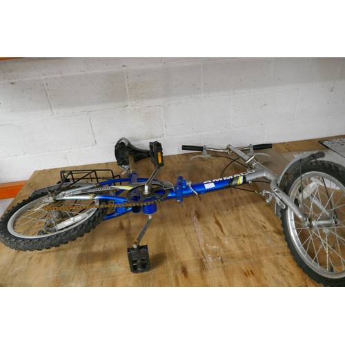 2217 - 3 Bike frames - specialised, Raleigh and Carrera with Ammaco folding bike and bike trailer