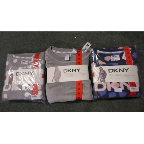 3011 - Three DKNY 2-piece lounge set (various colours) - All Size: M  *This lot is subject to VAT