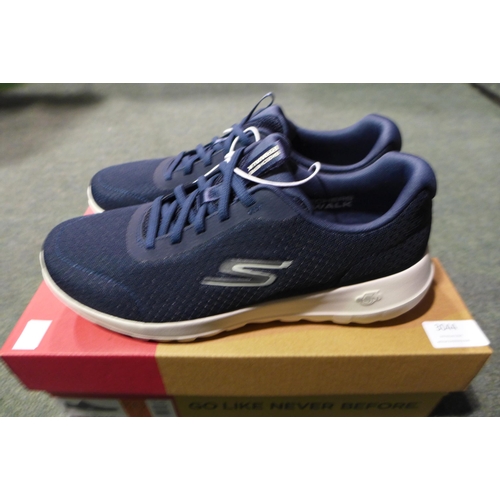 3044 - Pair of women's blue Skechers size UK 5.5. *This lot is subject to VAT