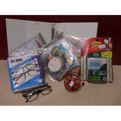 3146 - Command Indoor / Outdoor Light Clips, quantity of FGX reading glasses +2.5, +3.00  and Wonder Sphere... 