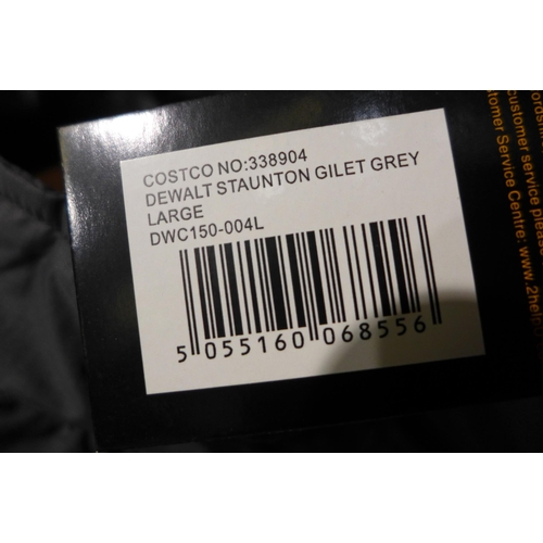 3198 - Men's Dewalt grey gilet, size L *This lot is subject to VAT