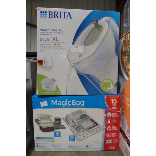 3260 - Brita Maxtra Xl Style Jug and Magic Bags    (313-141,152)   * This lot is subject to vat