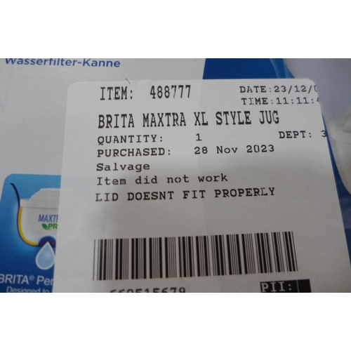 3260 - Brita Maxtra Xl Style Jug and Magic Bags    (313-141,152)   * This lot is subject to vat