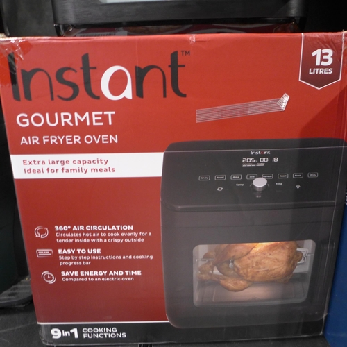 3289 - Instant Pot Vortex Oven / Air Fryer     (313-246)   * This lot is subject to vat