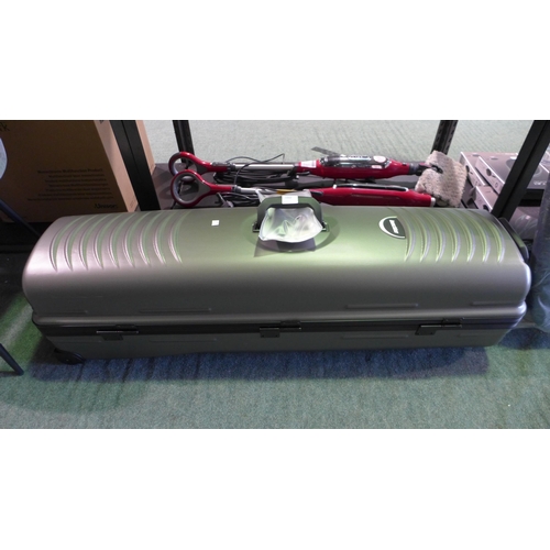 3360 - Longridge hard case/travel golf case with wheels & keys