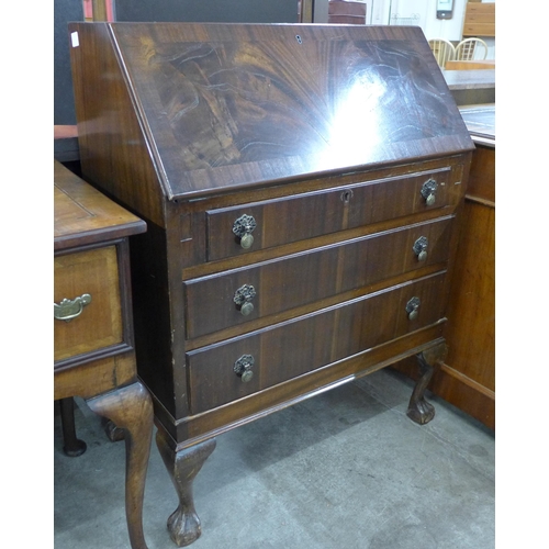 147 - A Queen Anne style mahogany bureau