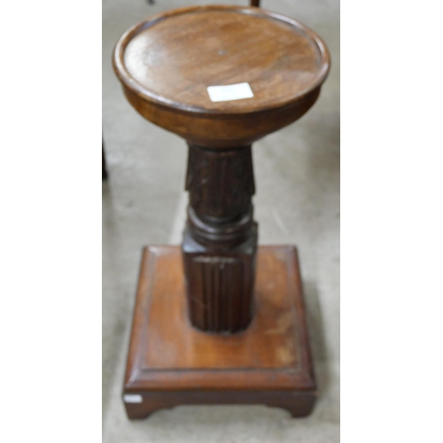 202 - A mahogany jardiniere stand