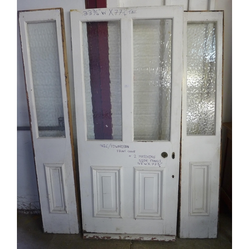 255 - A Victorian style door and matching side panels