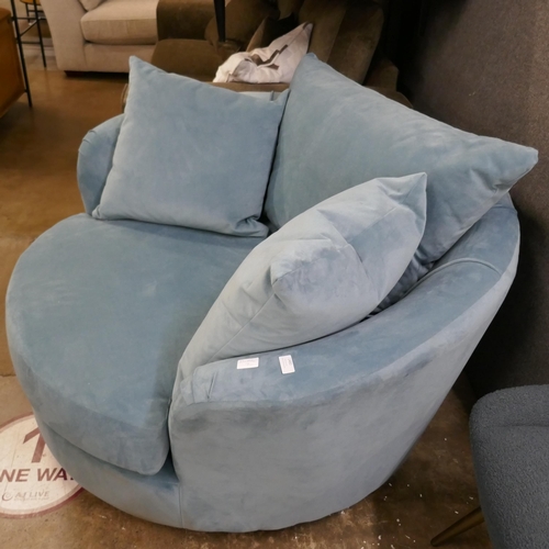 1380 - An aqua velvet swivel love seat