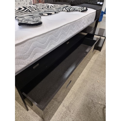 1587 - A black high gloss bed frame with storage drawers - mattress not included * this lot is subject to V... 