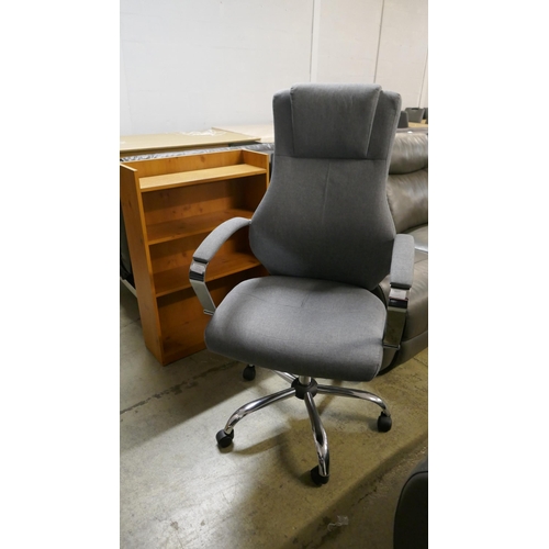 1645 - A grey upholstered office chair and a pine effect bookcase