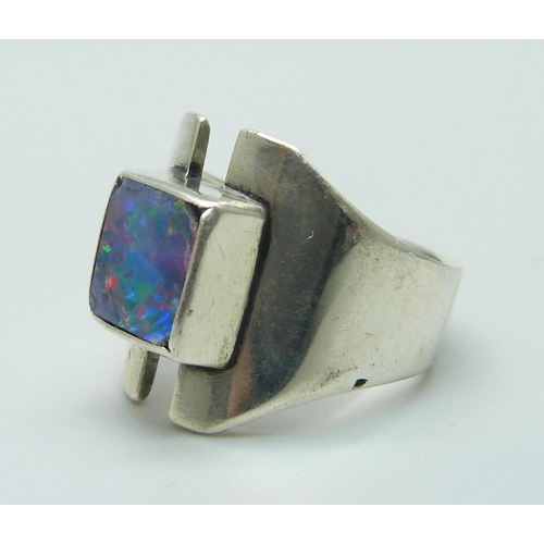 1012 - A rare modernist silver ring by Sidney Beddall set with black opal, Sheffield 1970, J, opal a/f