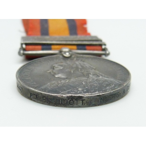 1016 - A Queen's South Africa medal with three bars including Diamond Hill to 1447, Pte. F. Elliott Notts &... 