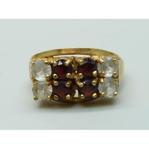 1060 - A 9ct gold ring, 3.3g, J/K