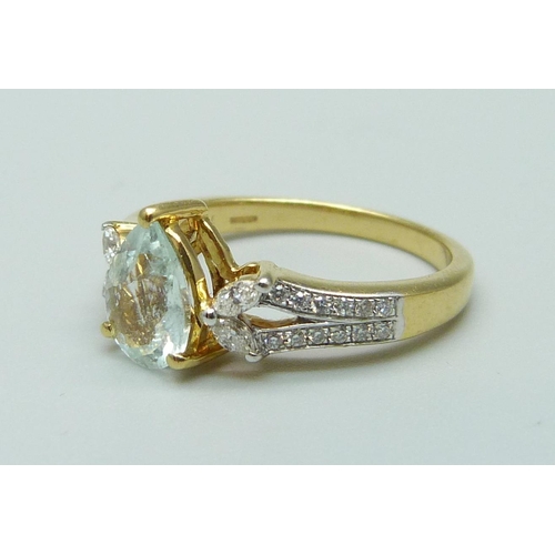 1079 - An 18ct gold, aquamarine and diamond ring, 4.3g, O