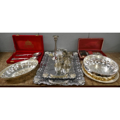 1130 - A collection of chromed and plated trays, cutlery, two bowls, drinks set, etc. **PLEASE NOTE THIS LO... 