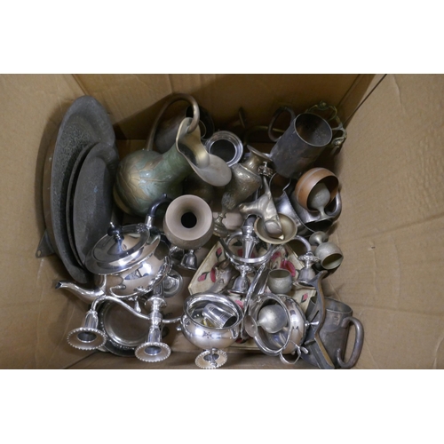 1148 - A collection of plated ware and brass ware **PLEASE NOTE THIS LOT IS NOT ELIGIBLE FOR POSTING AND PA... 