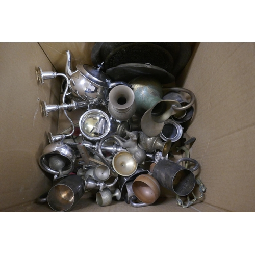 1148 - A collection of plated ware and brass ware **PLEASE NOTE THIS LOT IS NOT ELIGIBLE FOR POSTING AND PA... 