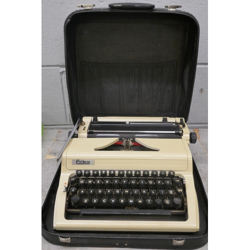 1165 - An Erika portable typewriter **PLEASE NOTE THIS LOT IS NOT ELIGIBLE FOR POSTING AND PACKING**