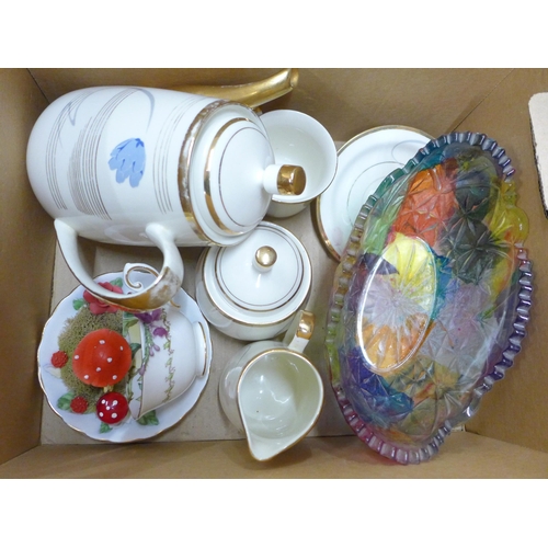 1184 - A 1980s Royal of Japan tea service, a glass bowl decorated in coloured papers and a Tuscan China Gar... 