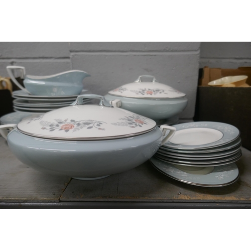 1187 - Royal Worcester Bridal Rose dinnerware, six dinner plates, medium plates, side plates and soup bowls... 