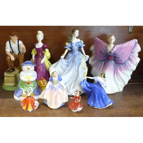 674 - A collection of Royal Doulton ladies including Isadora, Loretta, Rebecca and Farmer, small Royal Dou... 