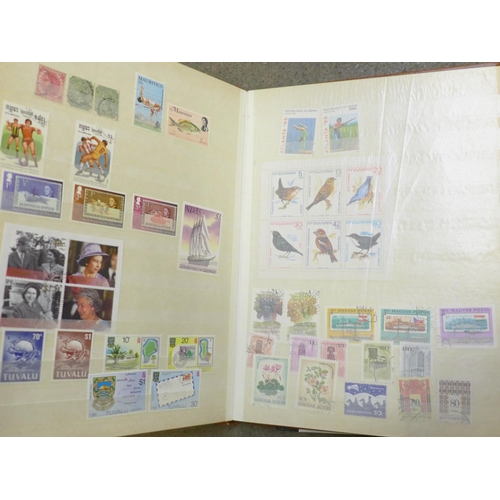 687 - Stamps; Commonwealth and World, Mauritius, Gambia, Sarawak, Jamaica, BWI, Grenada, Belize, Antigua, ... 