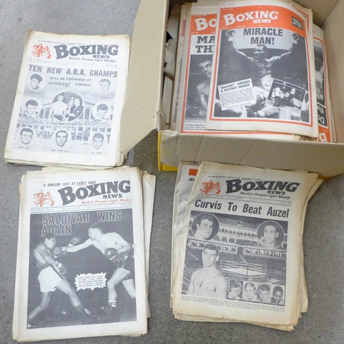 718 - A box of 1960s/70s boxing newspapers