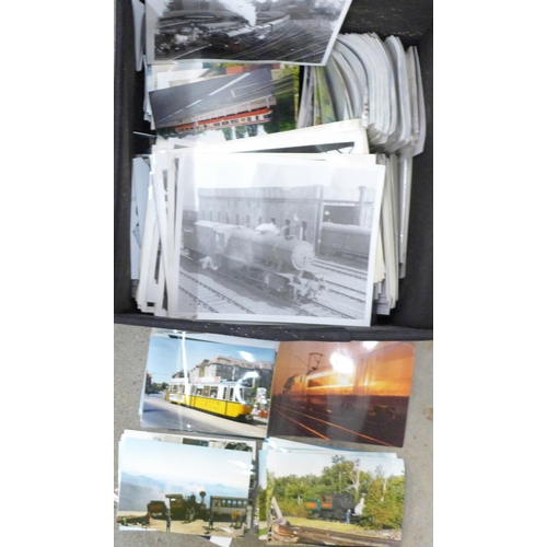 725 - A box of mixed postcards and locomotive photographs