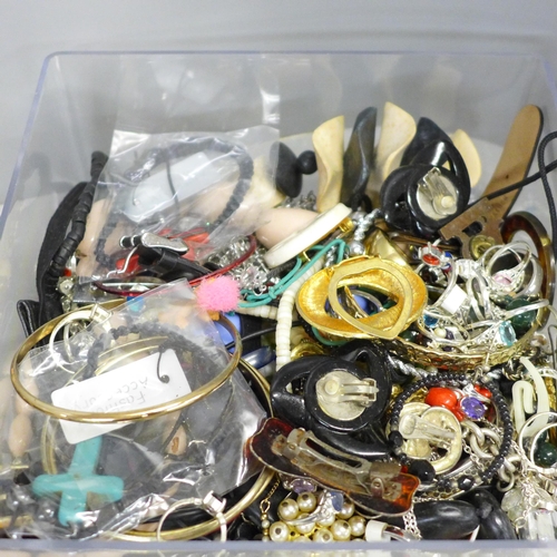 777 - Three boxes of costume jewellery