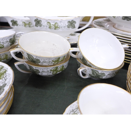 805 - A Royal Worcester Hop pattern dinner service, approximately 47 pieces **PLEASE NOTE THIS LOT IS NOT ... 