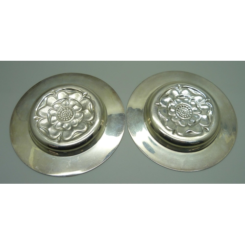 862 - A pair of silver dishes by C.J. Vanders, London mark, with inscriptions, 189g